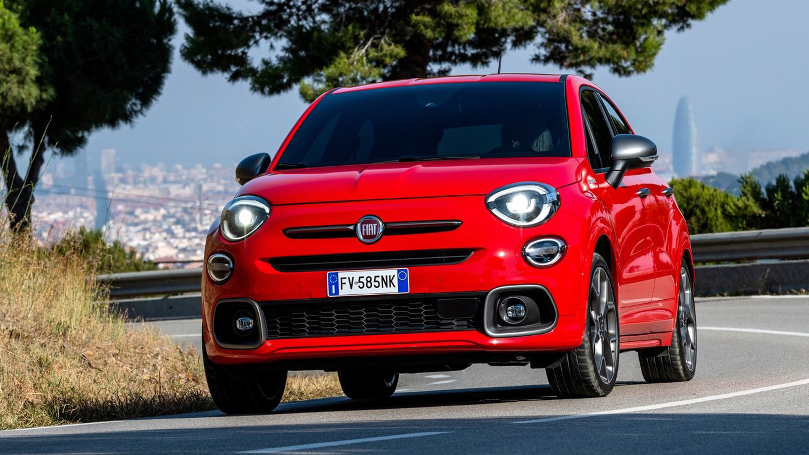 Fiat 500X Hybrid: Kαι ρετρό και με χώρους και με χαμηλή κατανάλωση